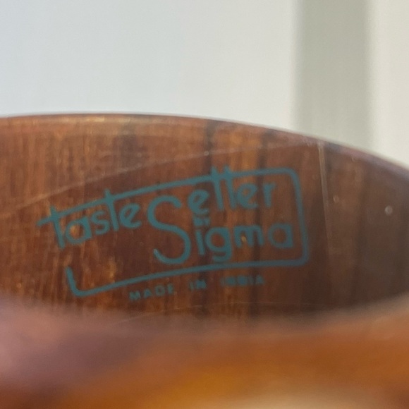 Vintage MCM Made in the USA Sigma 2” Wooden Napkin Rings. Beautiful Set of 6 - Picture 4 of 5